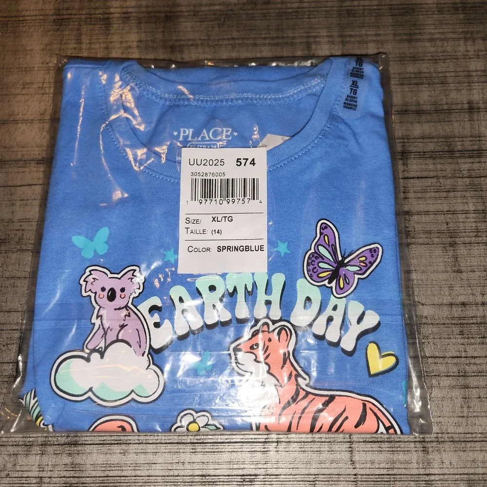 NWT The Children's Place Blue Earth Day Tee
